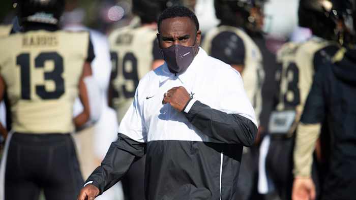 Vanderbilt head coach Derek Mason watches his players before the game against Mississippi at Vanderbilt Stadium Saturday, Oct. 31, 2020 in Nashville, Tenn. Nas Vandy Olemiss 00